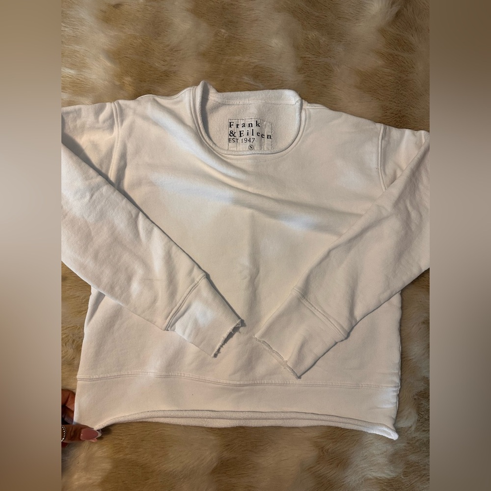 Frank & Eileen Classic White Pullover